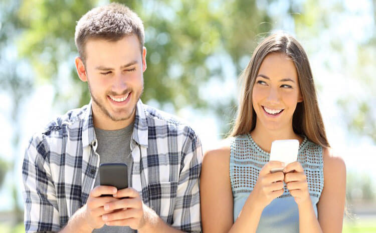 Cách nhắn tin với crush thêm mặn mà, cuốn hút, không bị nhạt nhẽo