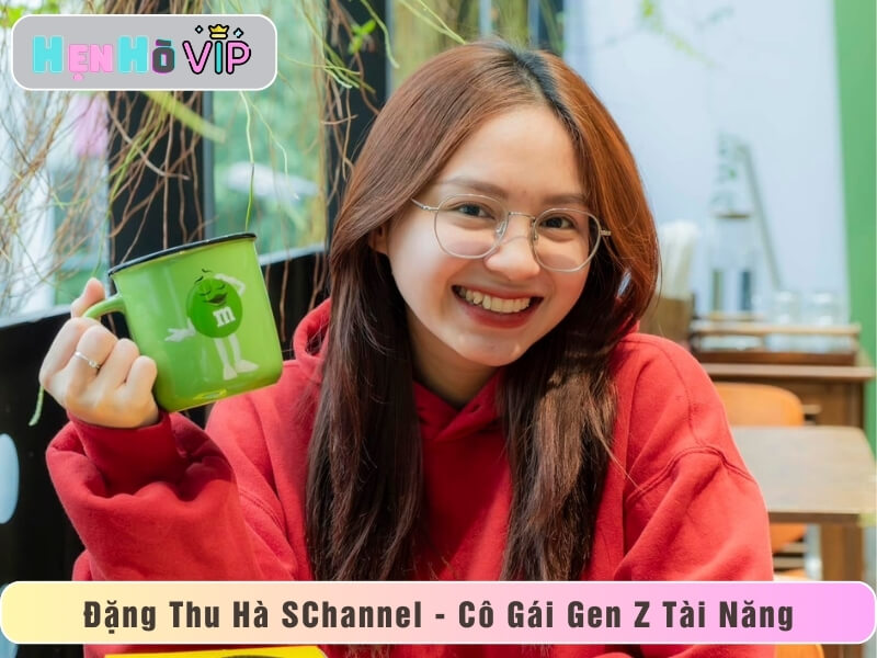 Ngắm Nhan Sắc Đặng Thu Hà SChannel – Cô Gái Gen Z Tài Năng