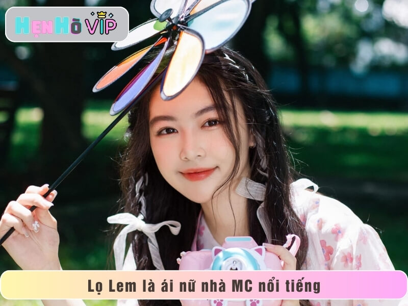 Lọ Lem là ái nữ nhà MC nổi tiếng